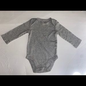 Carter’s Baby Boy Gray Onesie Size 9 months